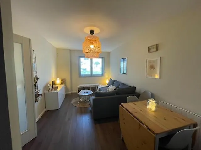Apartamento A Un Paso De La Playa En Ares Con Piscina Y Parking